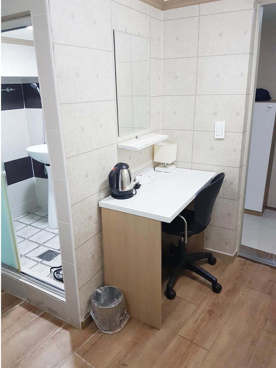 Rooming House Korea * Seoul
